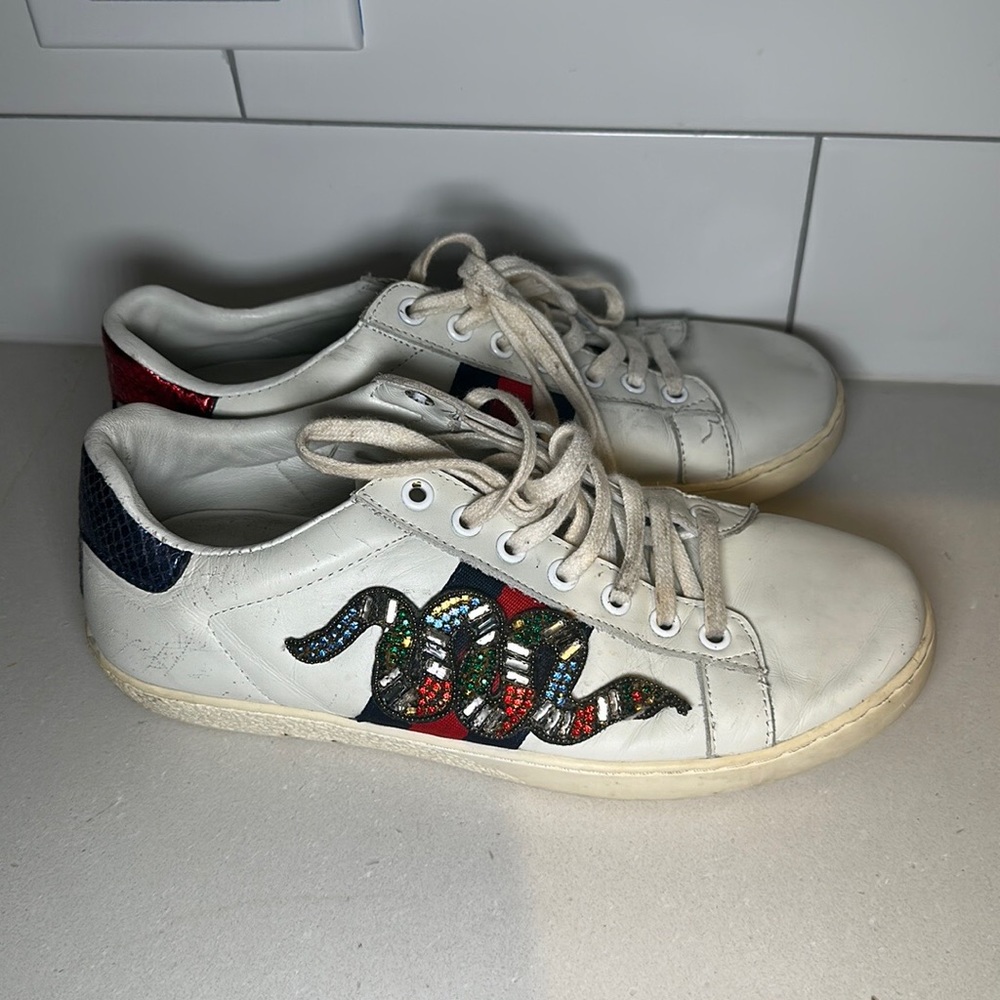 Pre-loved Gucci snake sneakers